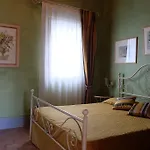 Lantgård Poggio Montali Monte Roberto