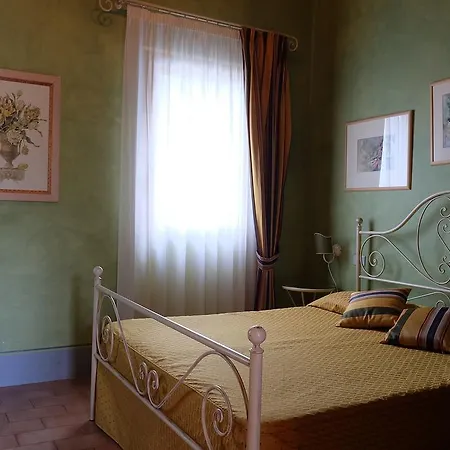 ファームステイ Poggio Montali Monte Roberto