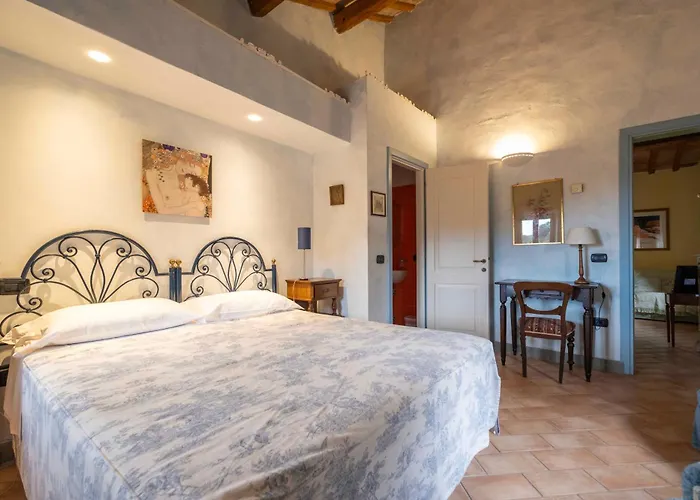 Poggio Montali * Monte Roberto