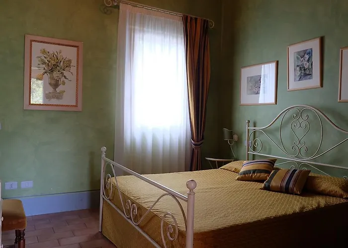 مزرعة للإقامة Poggio Montali مونتي روبيرتو